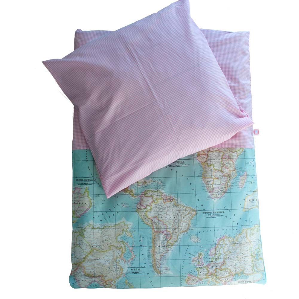 Dekbedovertrek Heppie world pink 140 x 200 cm Heppieroom dekbedovertrek wereldkaart pink